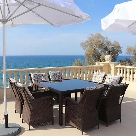 Luxury Beachfront With A Pool * Ayia Marina