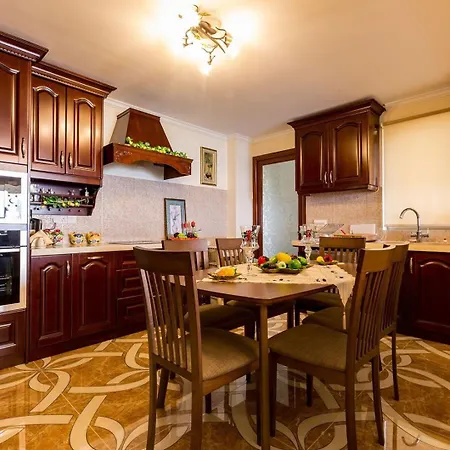 Luxury Beachfront With A Pool Ajía Marína