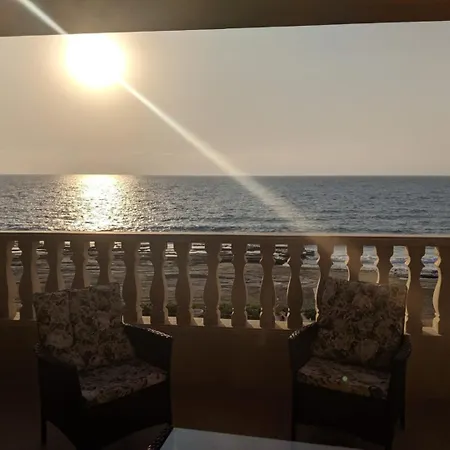 Luxury Beachfront With A Pool *