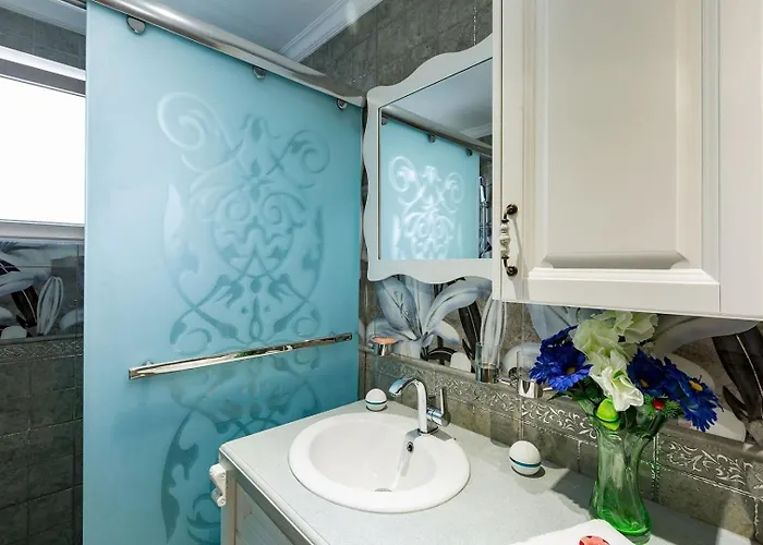 Luxury Beachfront With A Pool *