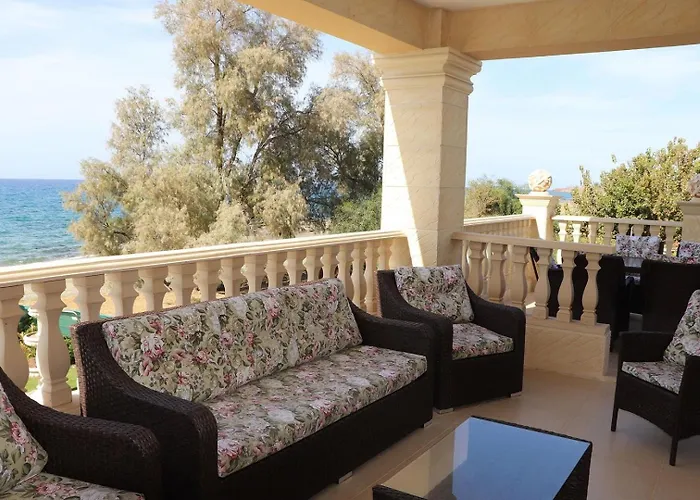 Luxury Beachfront With A Pool * Ayia Marina