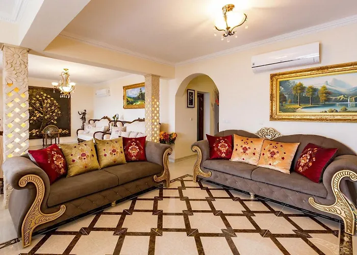 Luxury Beachfront With A Pool