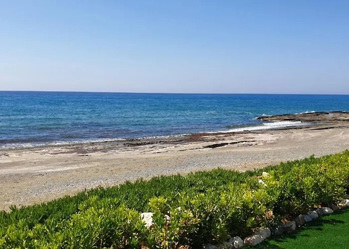 別荘 Luxury Beachfront With A Pool *